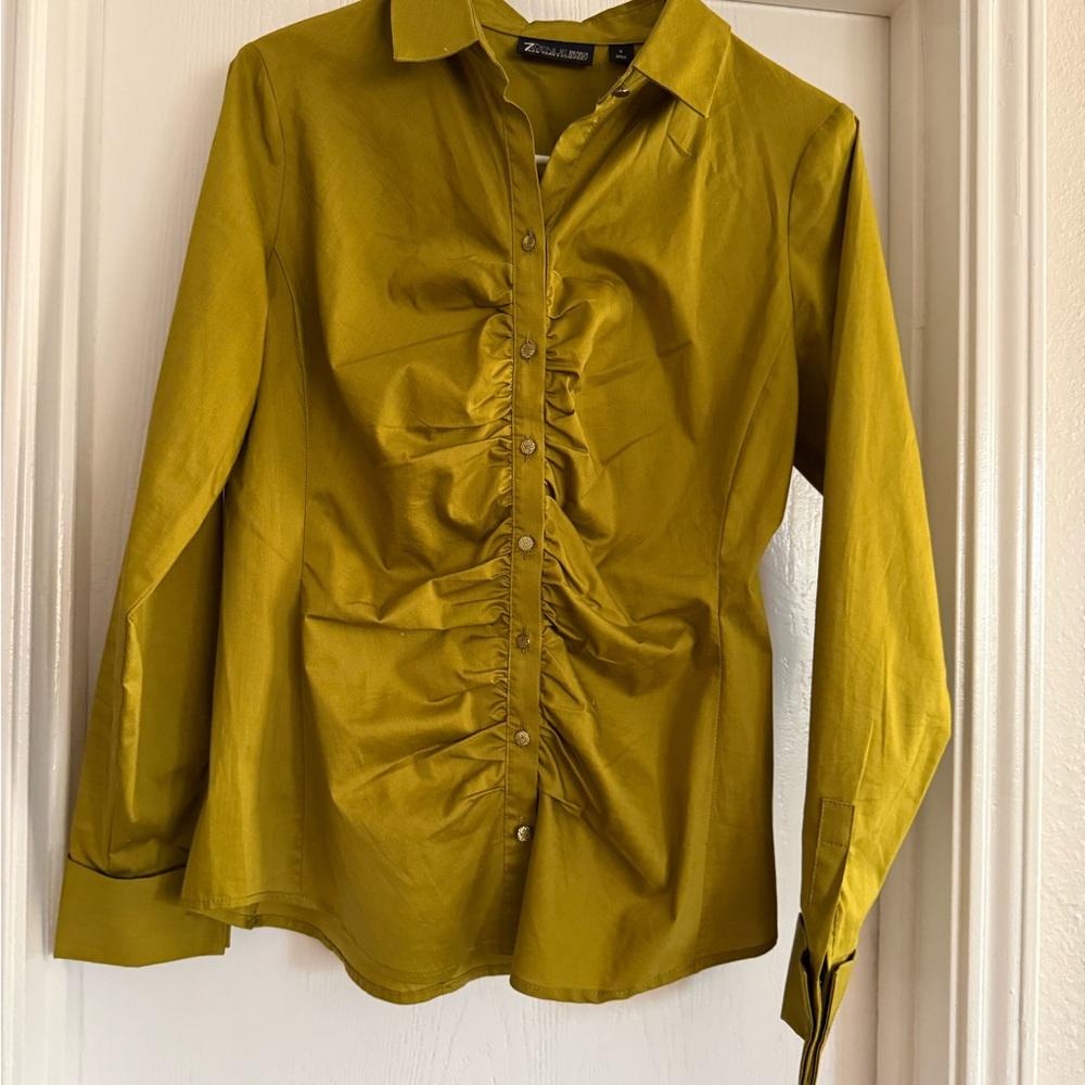 New York &Company Olive Green Ruched Button-Up Shirt